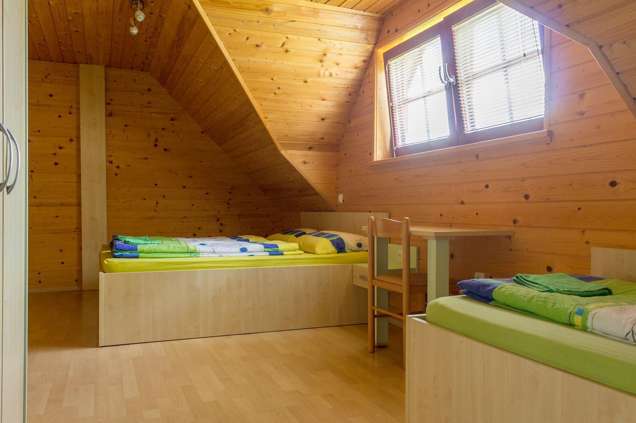Apartments Petek Gornji Grad Екстериор снимка