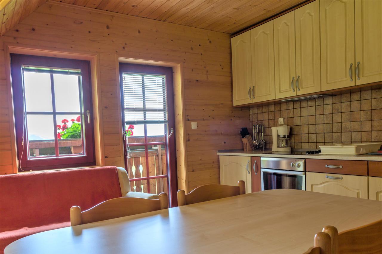 Apartments Petek Gornji Grad Екстериор снимка